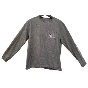 Vineyard Vines Long Sleeve Shirt Breast Pocket Sleeve&Back Graphics Sz Med.